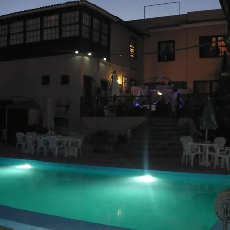 ゲストハウス Casa Zaguan 3*