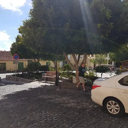 Casa Zaguan بيت ضيافة 3*